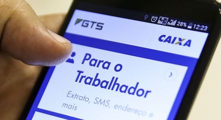 FGTS vai ser pago via Pix a partir de março; entenda 