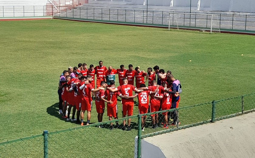 CSE finaliza trabalhos visando a estreia neste sábado (20) no Alagoano diante do Murici