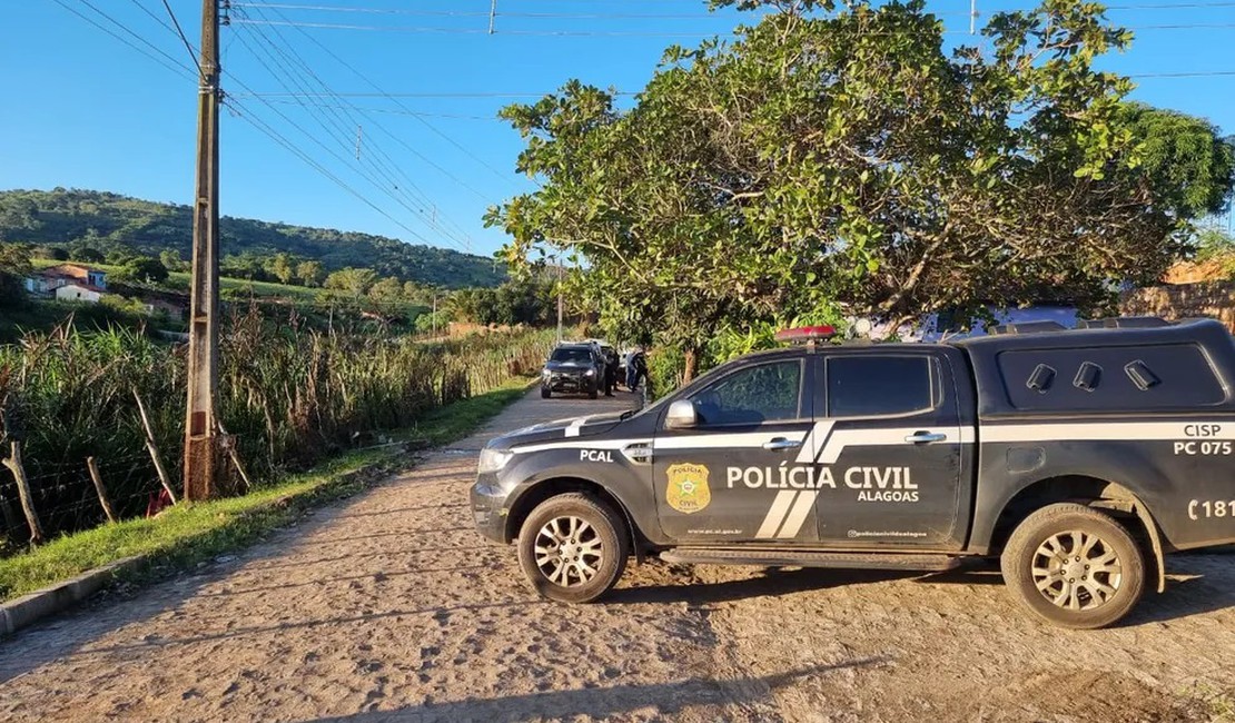 Adolescente é detida no Rio por matar mãe que não aceitava namoro com homem mais velho em AL