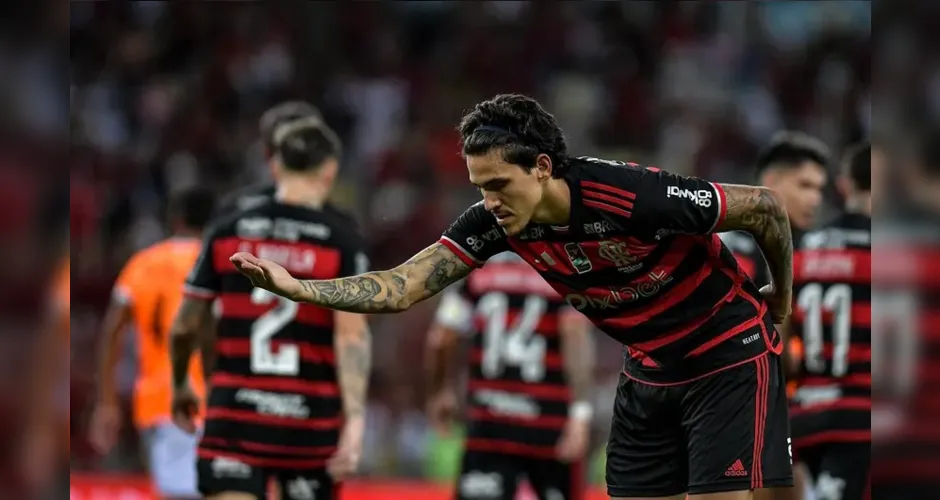 Flamengo vence o Nova Iguaçu e coloca uma mão na taça do Carioca