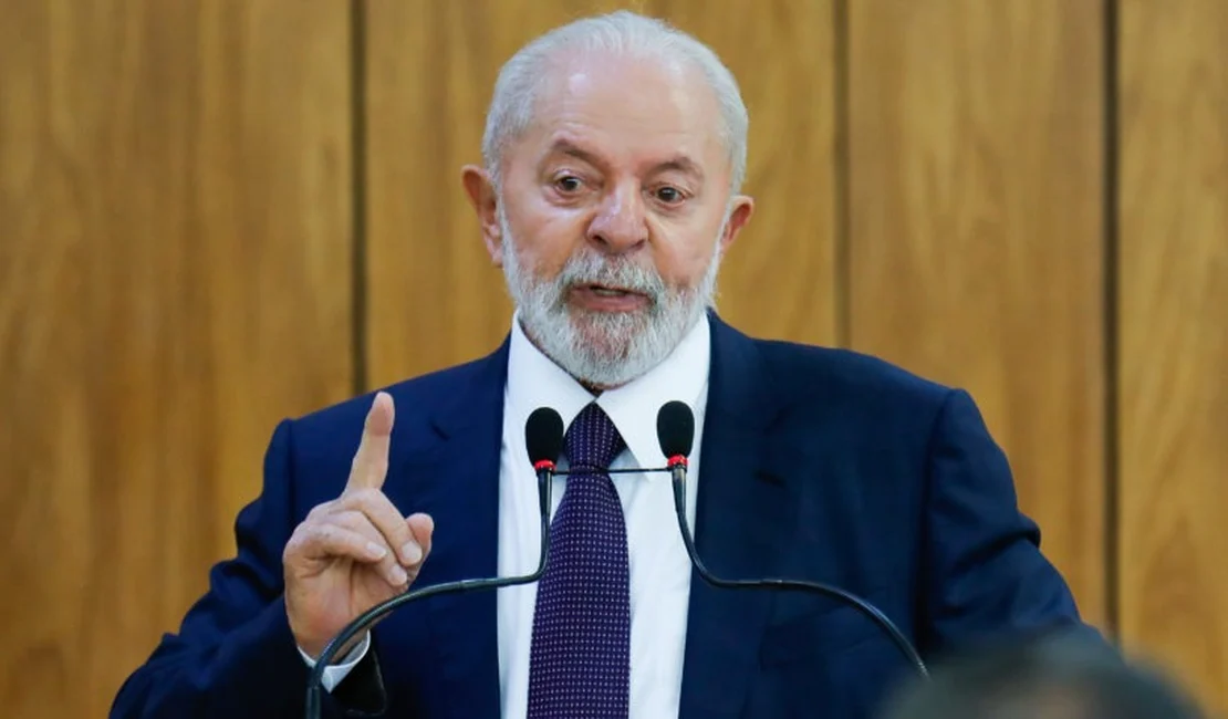 Lula teria se vacinado contra a dengue na rede privada sem divulgar e antes da campanha do SUS, diz site