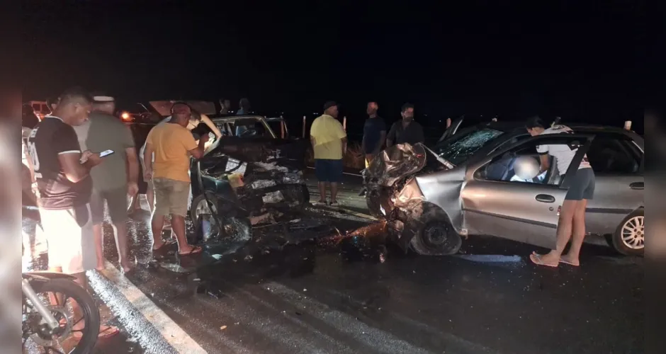 Acidente entre carros de passeio deixa 7 feridos em rodovia de AL