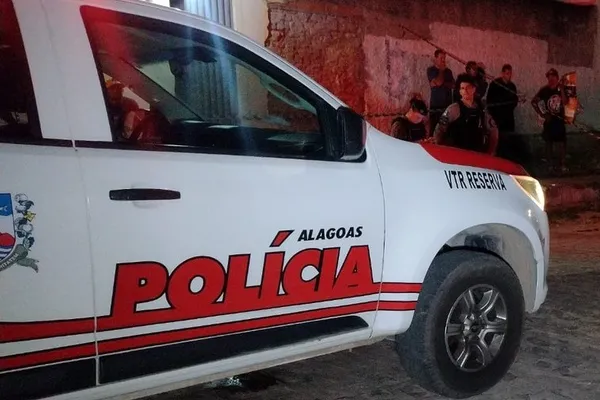 Motociclista  é flagrado sem capacete e com lata de cerveja na mão, em Palmeira dos Índios