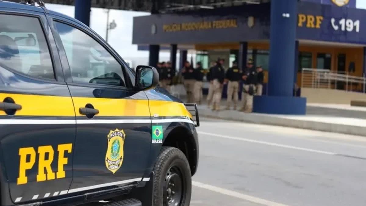 Caminhoneiro é flagrado com mais de 70 comprimidos de anfetamina no interior de AL