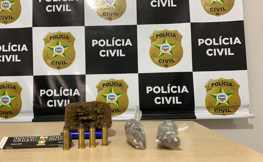 Após troca de tiros, bandidos fogem e polícia apreende droga e munições em Maceió