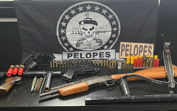 PM apreende 28 armas e quase 29 quilos de drogas em uma semana em Alagoas