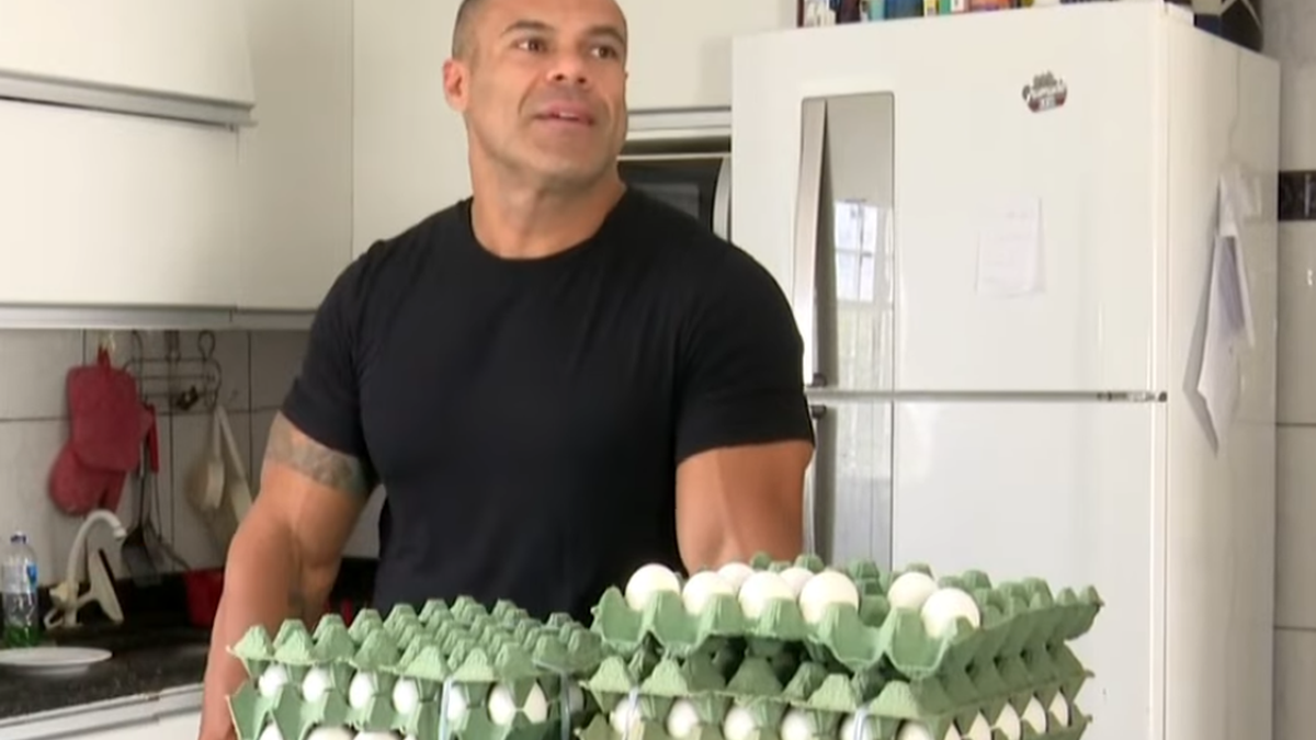 Personal trainer de Maceió supera Gracyanne Barbosa e consome 60 ovos por dia