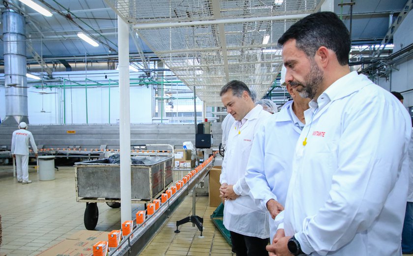 Paulo Dantas visita Sococo e ressalta importância da empresa para a economia alagoana