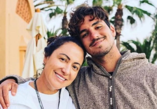 Após o bronze de Gabriel Medina, mãe manda indireta para Yasmin Brunet