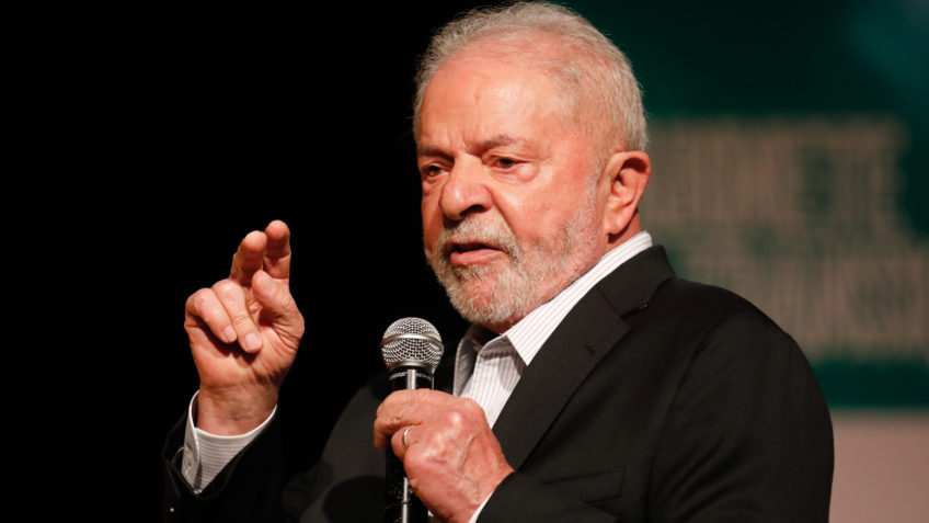 Falas de Lula sobre lei trabalhista, teto de gastos e regulação da mídia trazem insegurança ao mercado