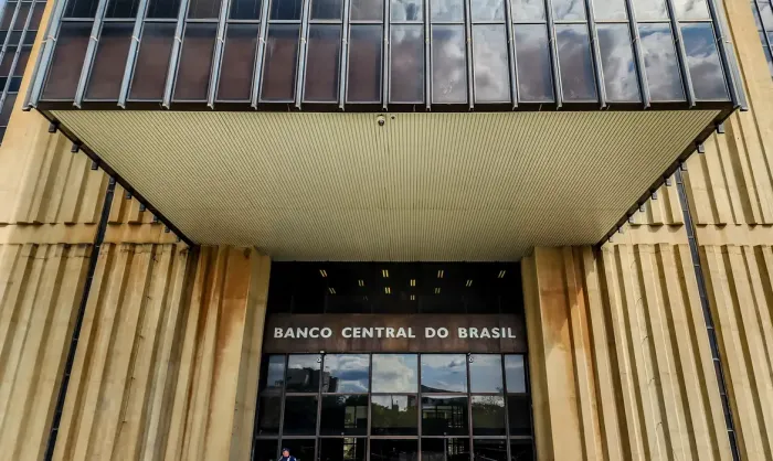 Copom decide nesta quarta-feira se interrompe ciclo de alta da Selic