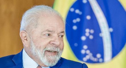 Lula passa por procedimento para aliviar dores no quadril pela segunda vez em quatro dias