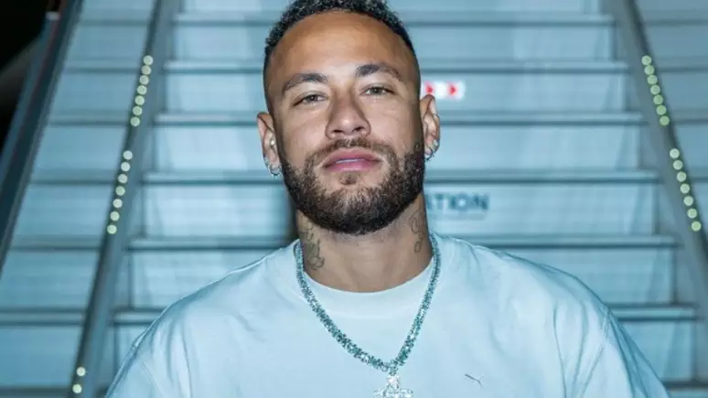 Mulher exibe teste de DNA após afirmar que tem uma filha de Neymar  