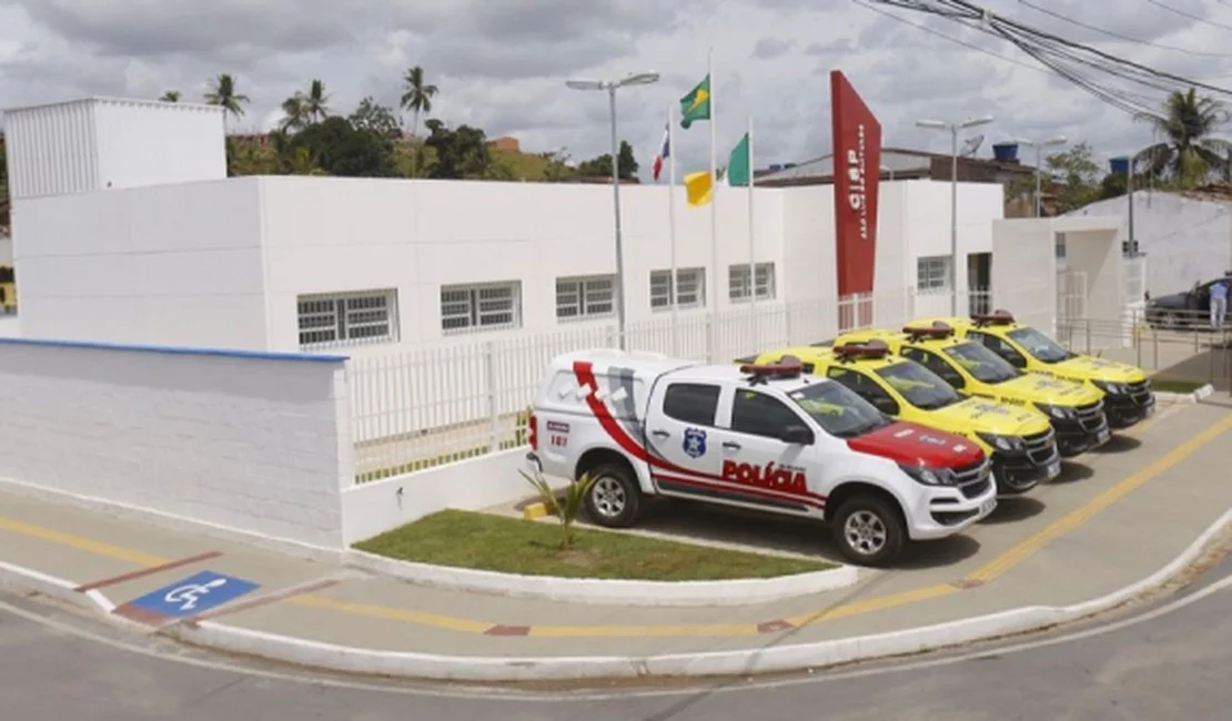 Homens têm motos apreendidas após serem flagrados pela polícia praticando direção perigosa na rodovia AL-115, em Igaci