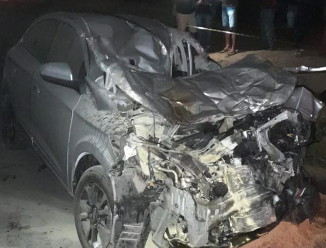 Onix envolvido em acidente com outros dois carros na AL-115, em Igaci — Foto: BPRv-Arapiraca