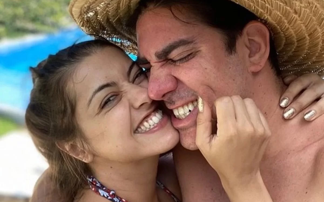 Após flagra, Marcelo Adnet se explica e anuncia fim do casamento