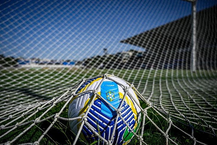 Record compra jogos da Liga Forte União e volta a transmitir Brasileirão após 19 anos