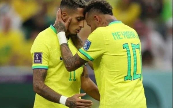 Raphinha defende Neymar em desabafo: “Não merecem seu talento”