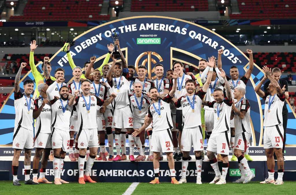 Flamengo vence Cruz Azul por 2 a 1 e conquista Derby das Américas