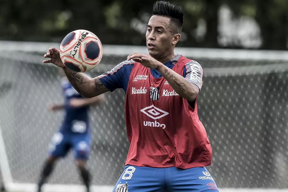 Santos é notificado pela Fifa e vai receber novo "transfer ban", agora por dívida de Cueva