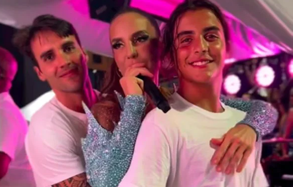 Ivete Sangalo defende filho no trio: “Toca comigo porque ele sabe”