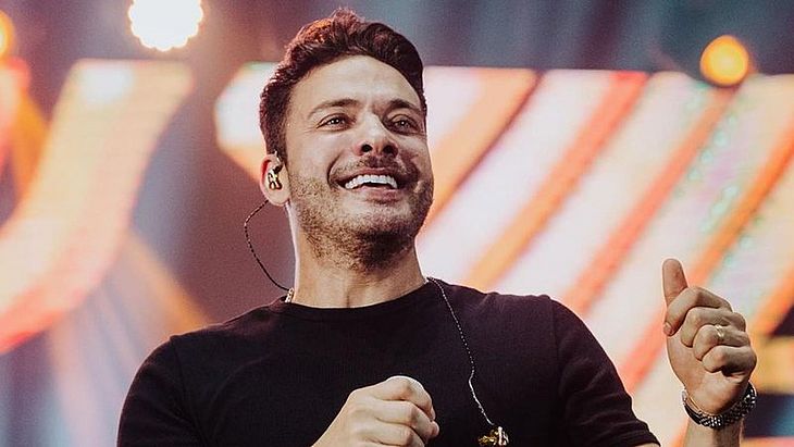 Safadão se emociona na volta aos palcos após pausa para tratar ansiedade