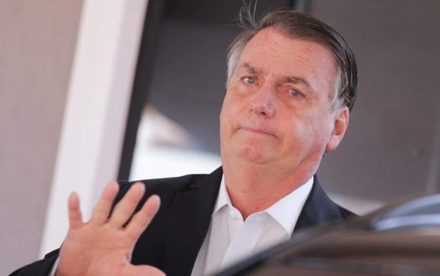 Bolsonaro fará consulta médica em SP para acertar nova cirurgia