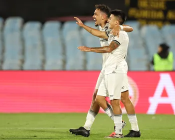 Botafogo leva 3x1 do Peñarol, mas garante vaga inédita na final da Libertadores