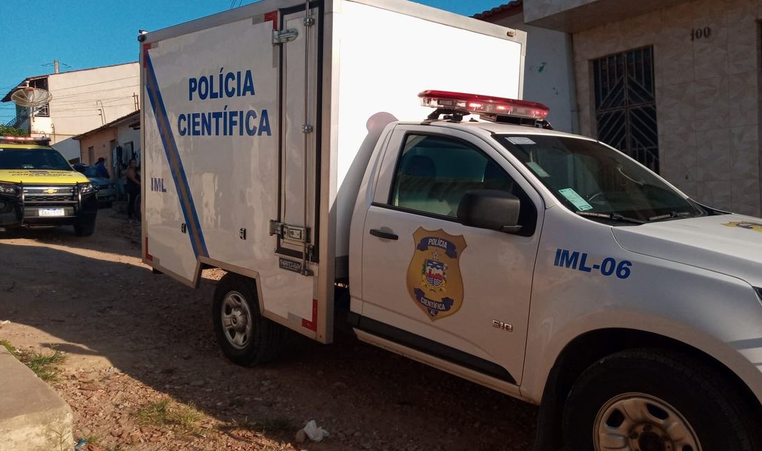 Homem é surpreendido por criminosos armados e morto quando voltava para casa em Igaci