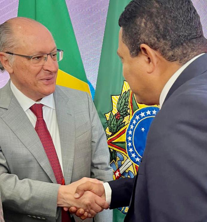 Prefeito Júlio Cezar participa em Brasília do lançamento do novo programa Minha Casa, Minha Vida