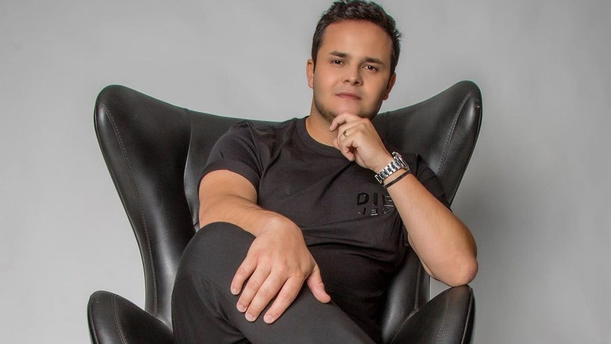 Matheus, dupla de Kauan, tem conta bancária e redes invadidas após ser roubado