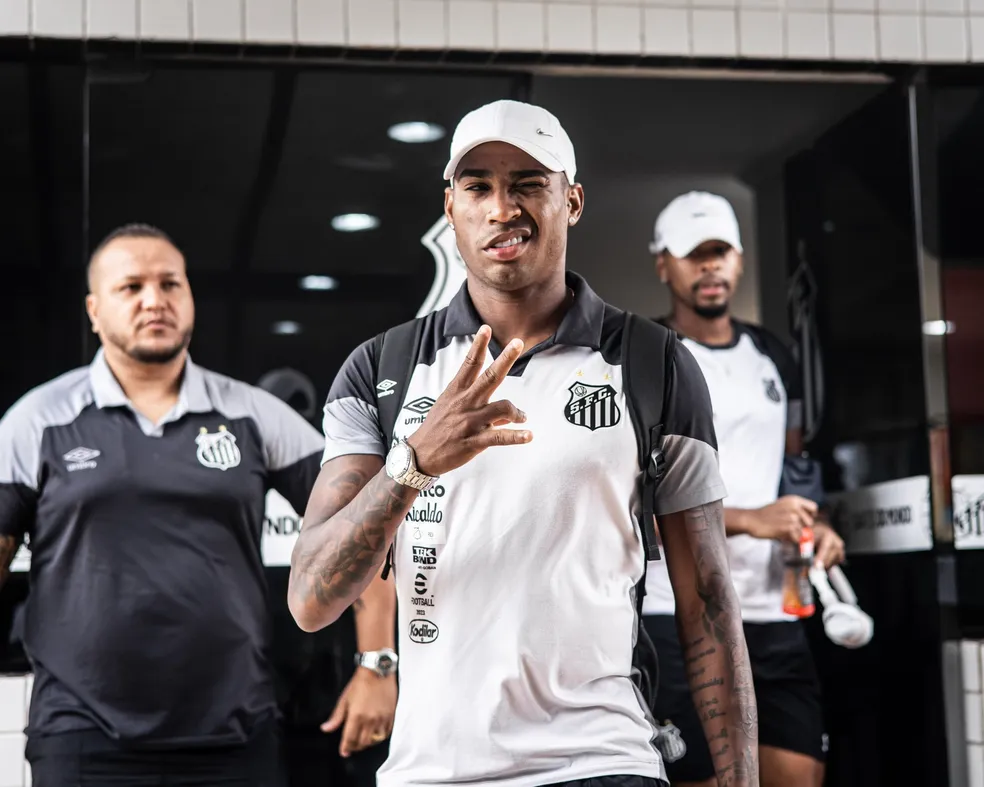 Jean Lucas disputou o último Brasileiro pelo Santos — Foto: Raul Baretta/ Santos FC