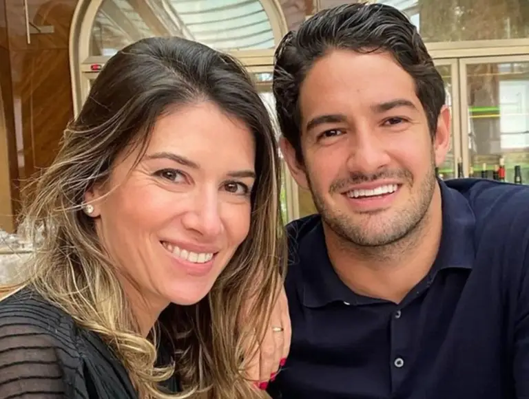 Rebeca  Abravanel e Alexandre Pato estão grávidos do 1º Filho