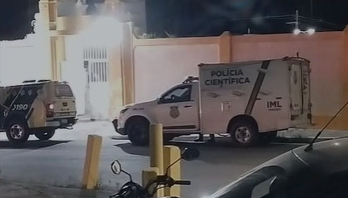 Recém-nascido em estado de decomposição é encontrado morto dentro de cemitério