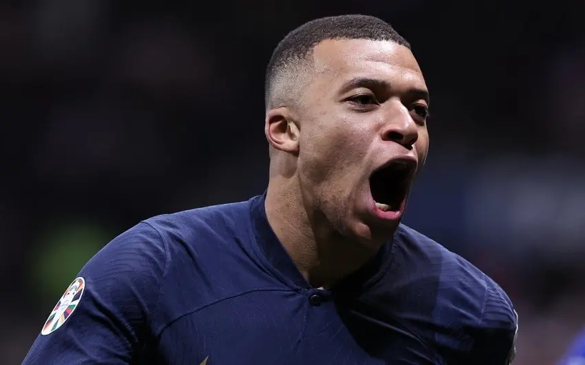 Acordo de Mbappé com o Real Madrid tem quantia salarial surpreendente