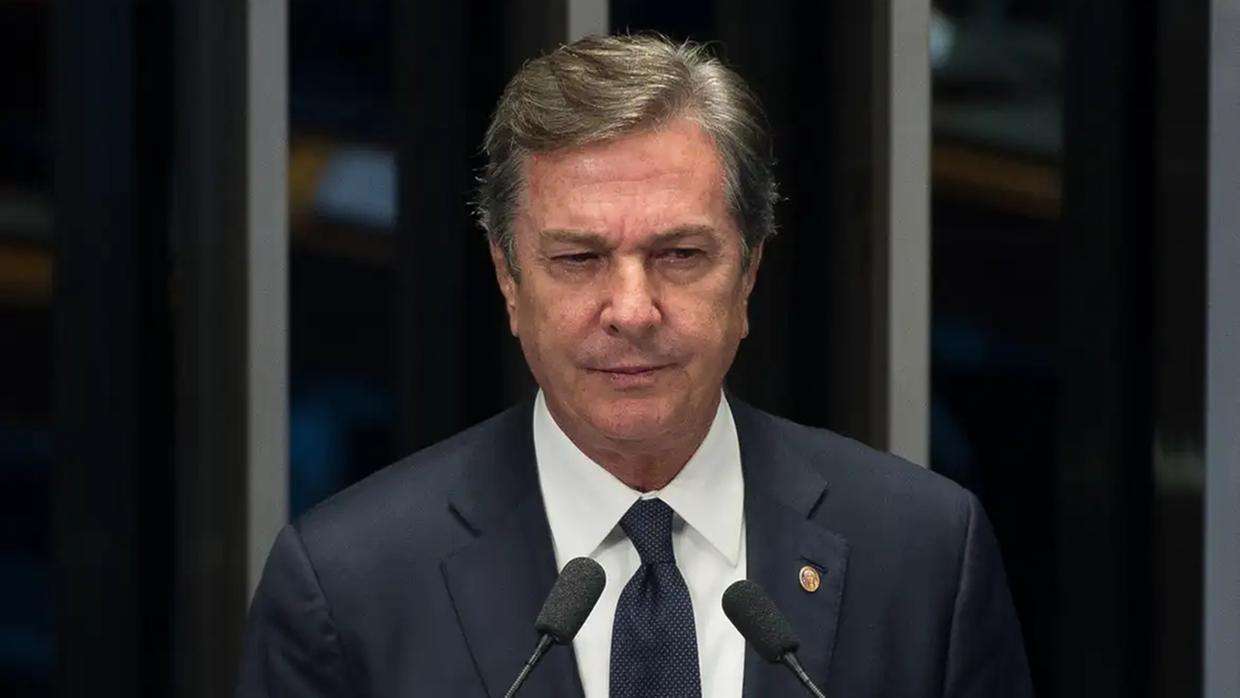 Ex-presidente Fernando Collor é preso pela Polícia Federal em Maceió