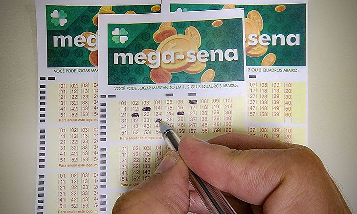 Mega-Sena: 16 apostas de Alagoas acertam a quadra; veja premiação