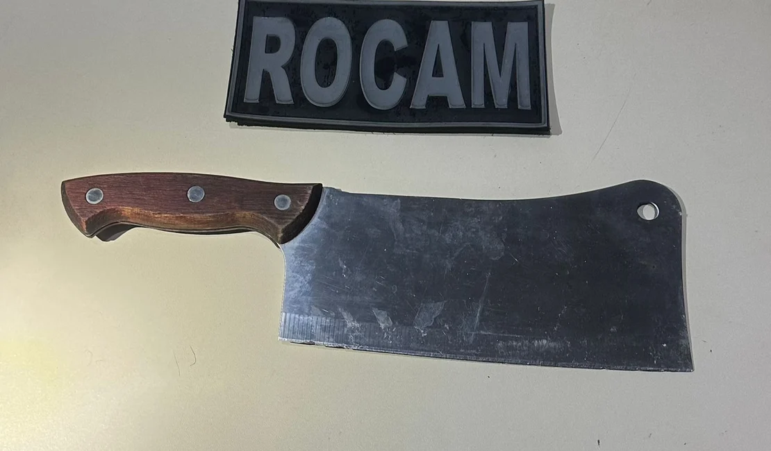 Homem ataca vizinhos e familiares com faca do tipo cutelo em assentamento de Arapiraca