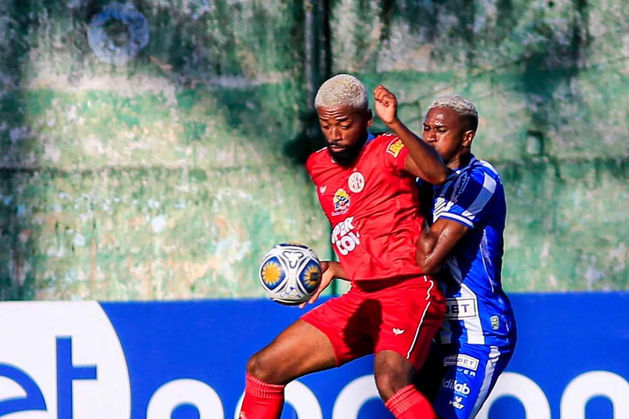 Segundo tempo foi monótono e sem grandes chances - Foto: Ailton Cruz