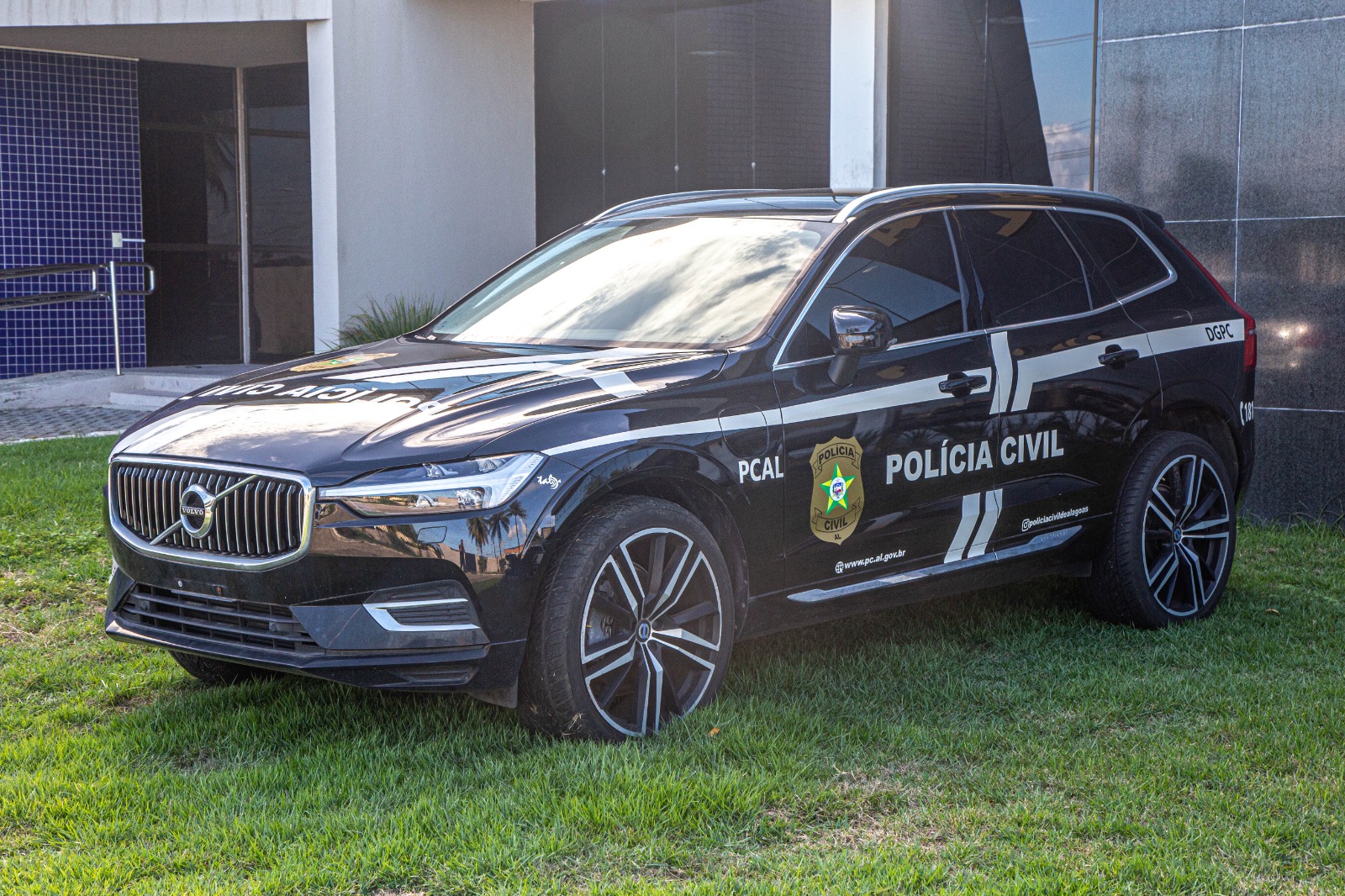 Carro Volvo que estava com estelionatários custa até R$ 500 mil - Foto: Divulgação