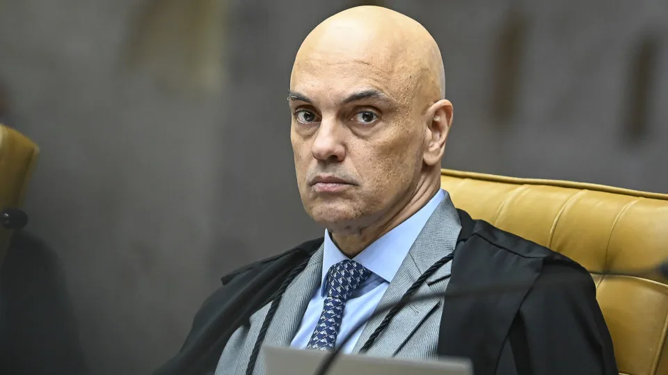 Empresa de Trump vê censura e pede responsabilização de Moraes nos EUA