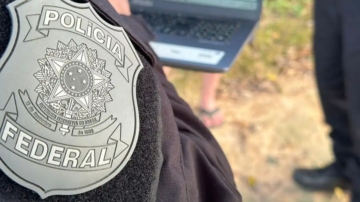 Polícia Federal faz operação contra vazamento de fotos íntimas e abuso sexual