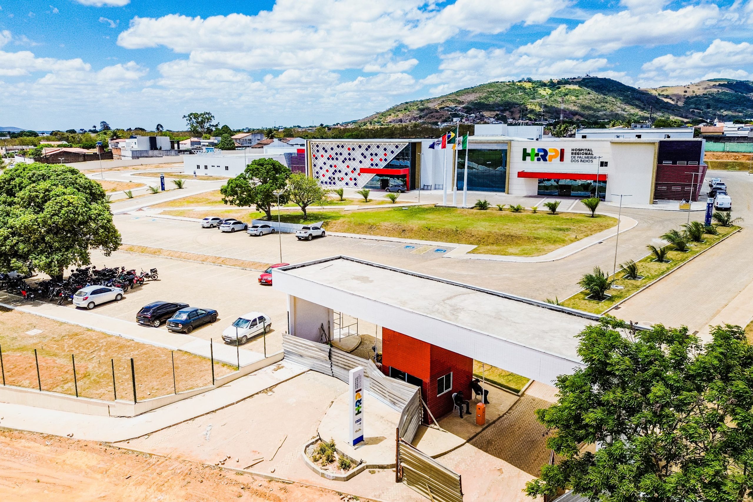 Porta aberta para salvar vidas: Novo Hospital será inaugurado nesta sexta (19) com geração de empregos