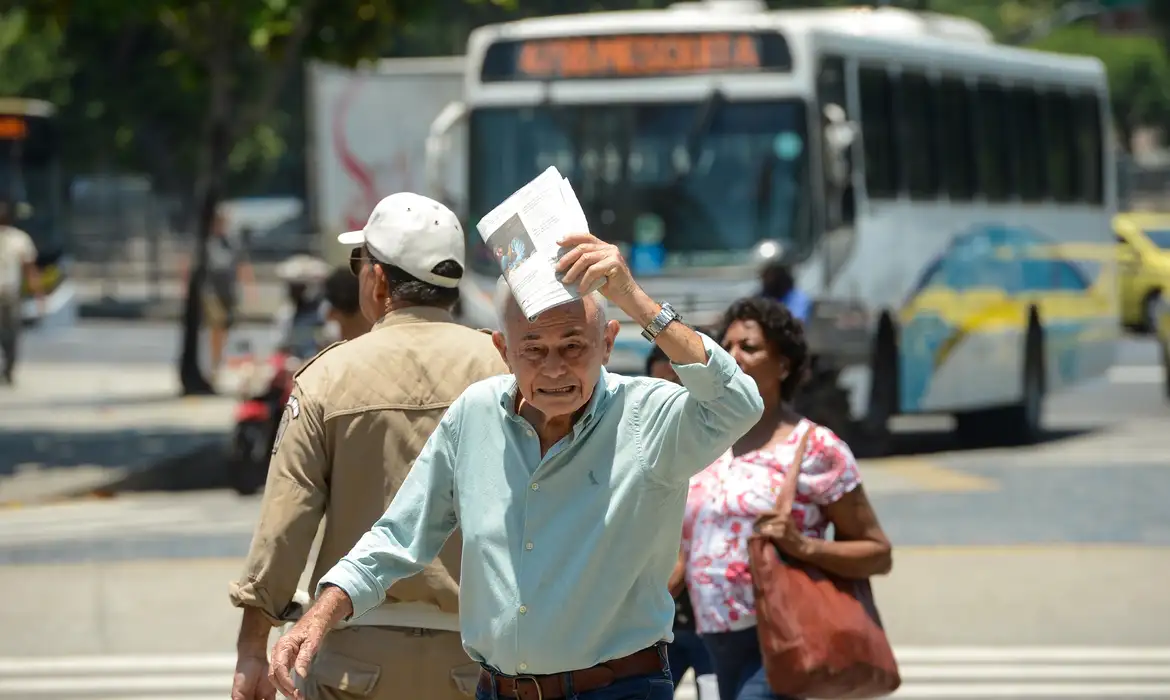 Dezembro terá temperaturas altas e pouca chuva, aponta Inmet