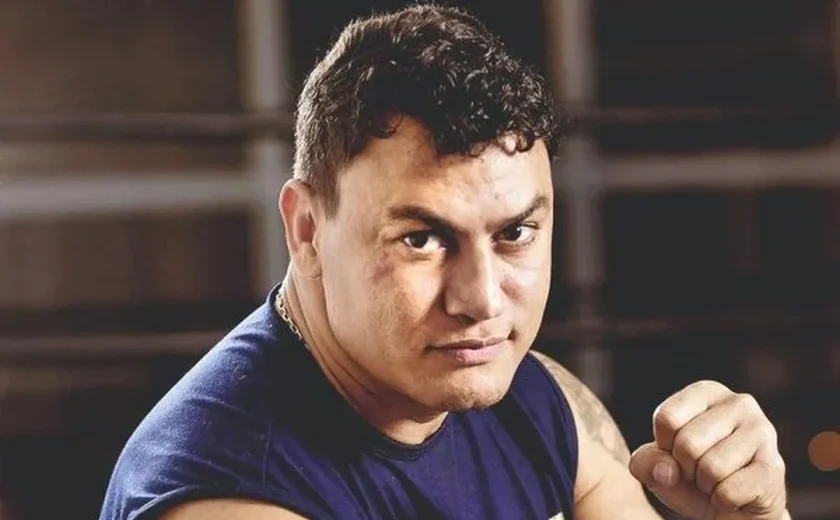 Prestes a enfrentar Kleber Bambam no ringue, Popó já fez tatuagem para Whindersson Nunes após luta