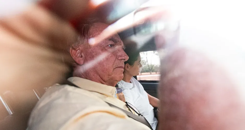Bolsonaro faz ressonância após passar mal à noite em hospital do DF