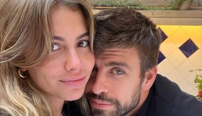 Piqué assumiu o namoro com Clara Martí por meio das redes sociais