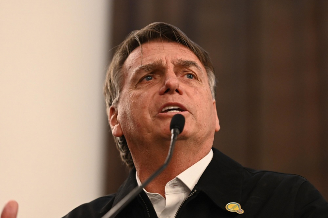 Jair Bolsonaro paga R$ 913 mil por não usar máscara na pandemia em SP