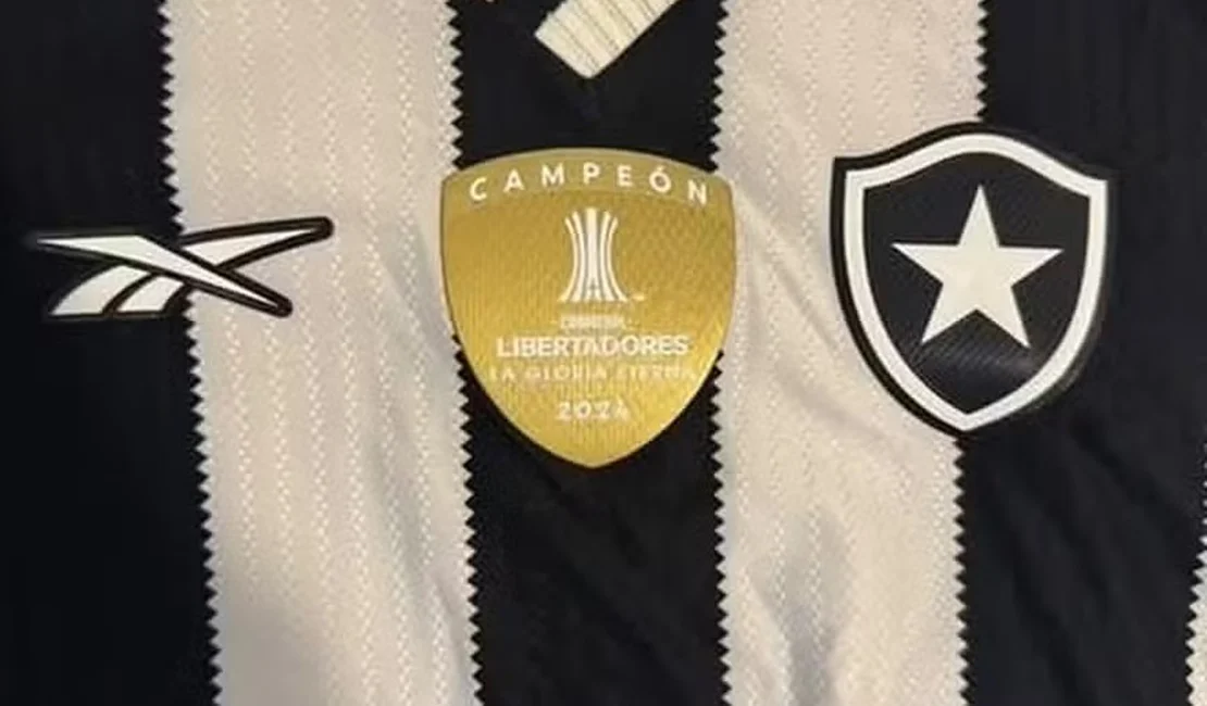 Caminhão com mais de R$ 2 milhões em camisas do Botafogo é roubado na Avenida Brasil