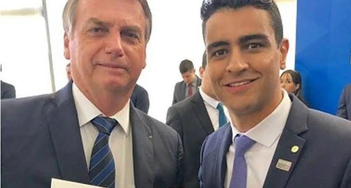 Efeito JHC: Bolsonaro tem grande performance em pesquisa e pode surprreender nas urnas em AL